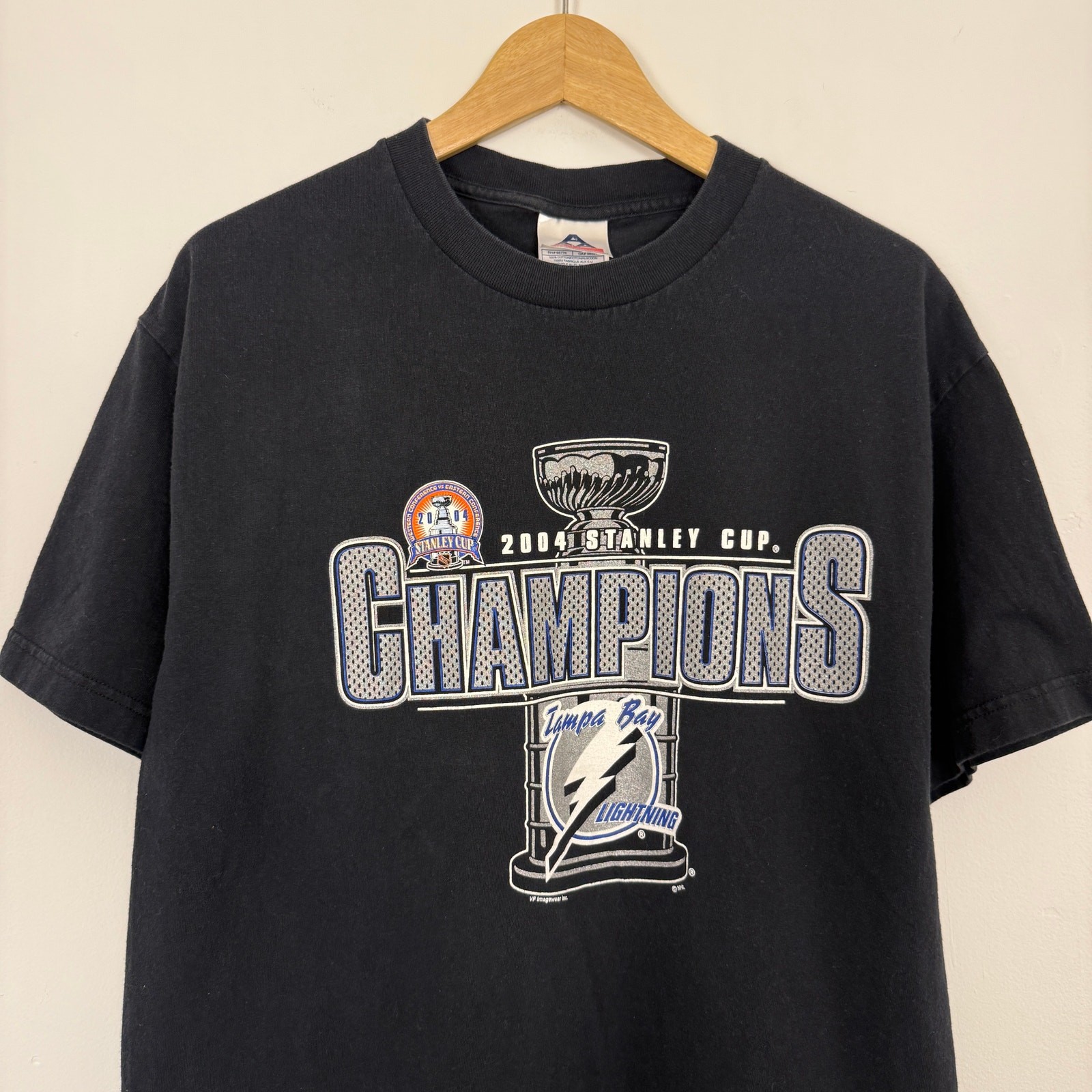 Vintage Y2K Tampa Bay Lightning Stanley Cup Champions NHL Hockey Tee Shirt Black gallery