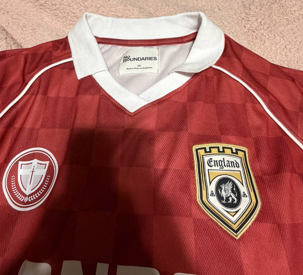 No Boundaries Red & White London Soccer Jersey 2XL 50–52 inch Checkered Pattern gallery