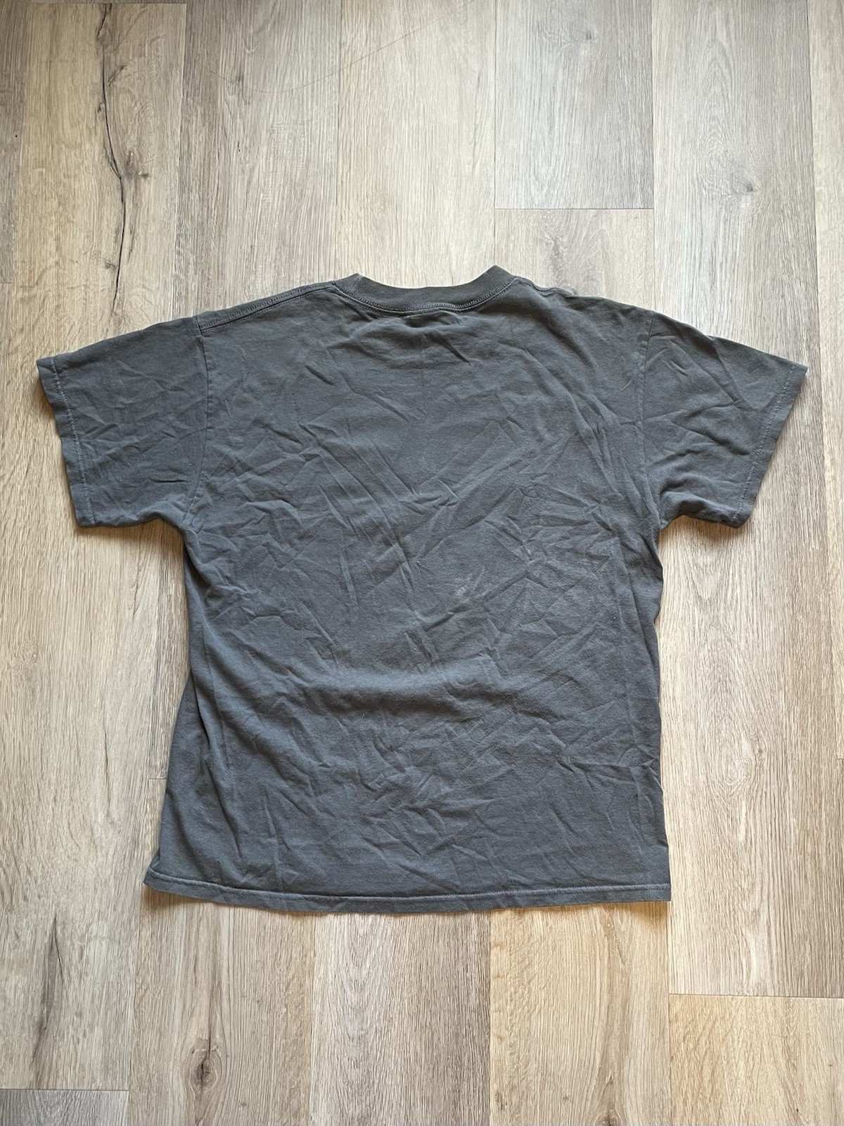 Vintage Y2K Famous Stars & Straps Shirt Mens Large Grey “Stained” F Logo 2000s gallery