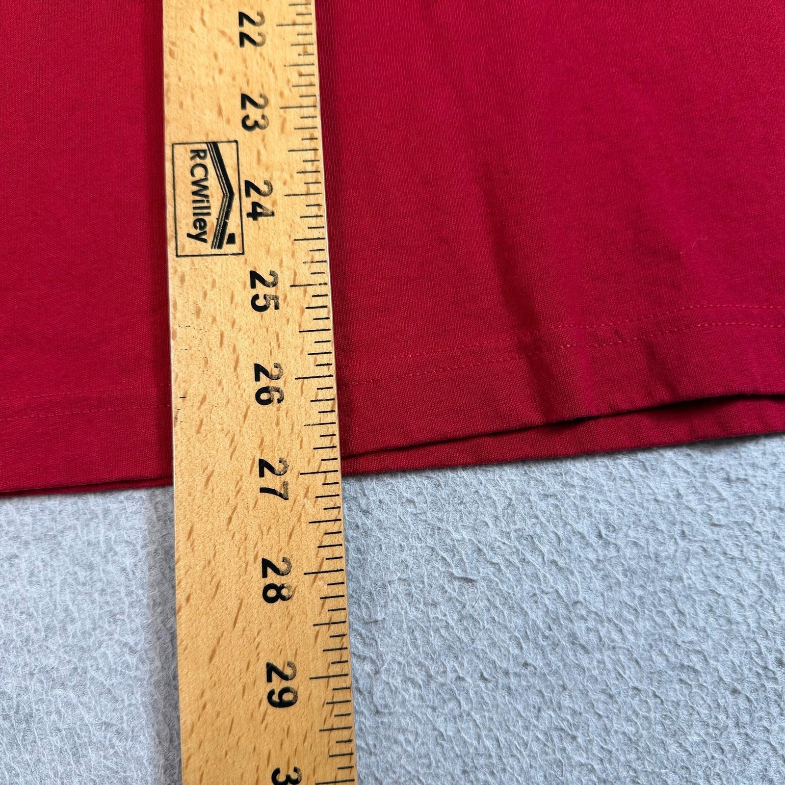 Apple Shirt Mens Large Red Long Sleeve Apple Logo Tee Tagless Crewneck Top Comfy gallery