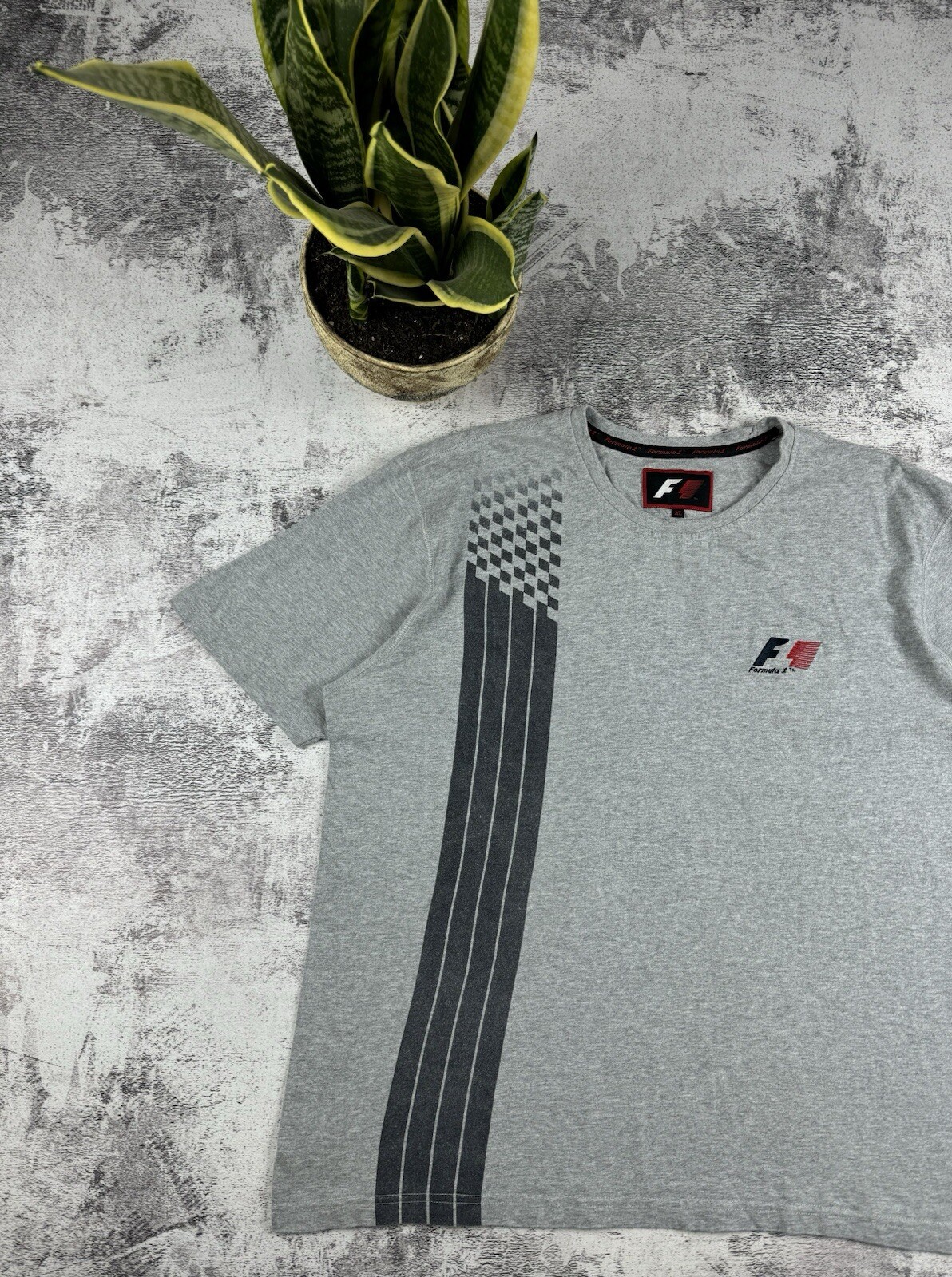 Vintage Formula 1 Mercedes Bmw Mclaren Grand Prix Racing Big Logo T Shirt Tee gallery