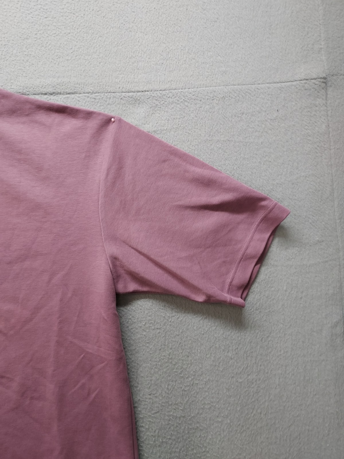 Uniqlo Men T Shirt M Dusty Pink Oversized Short Sleeve Crew Neck Knit Regular gallery
