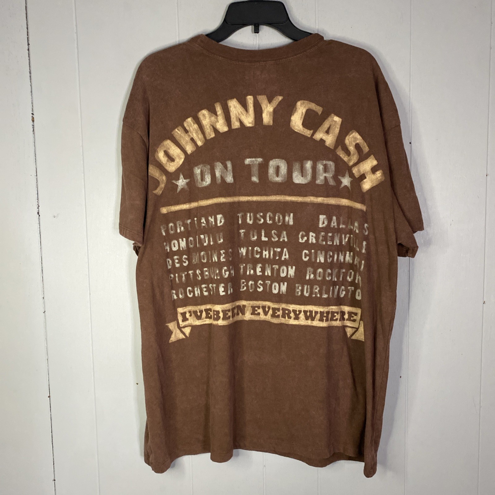Johnny Cash On Tour T-Shirt L Brown Graphic Tee I’ve Been Everywhere Music 24x29 gallery