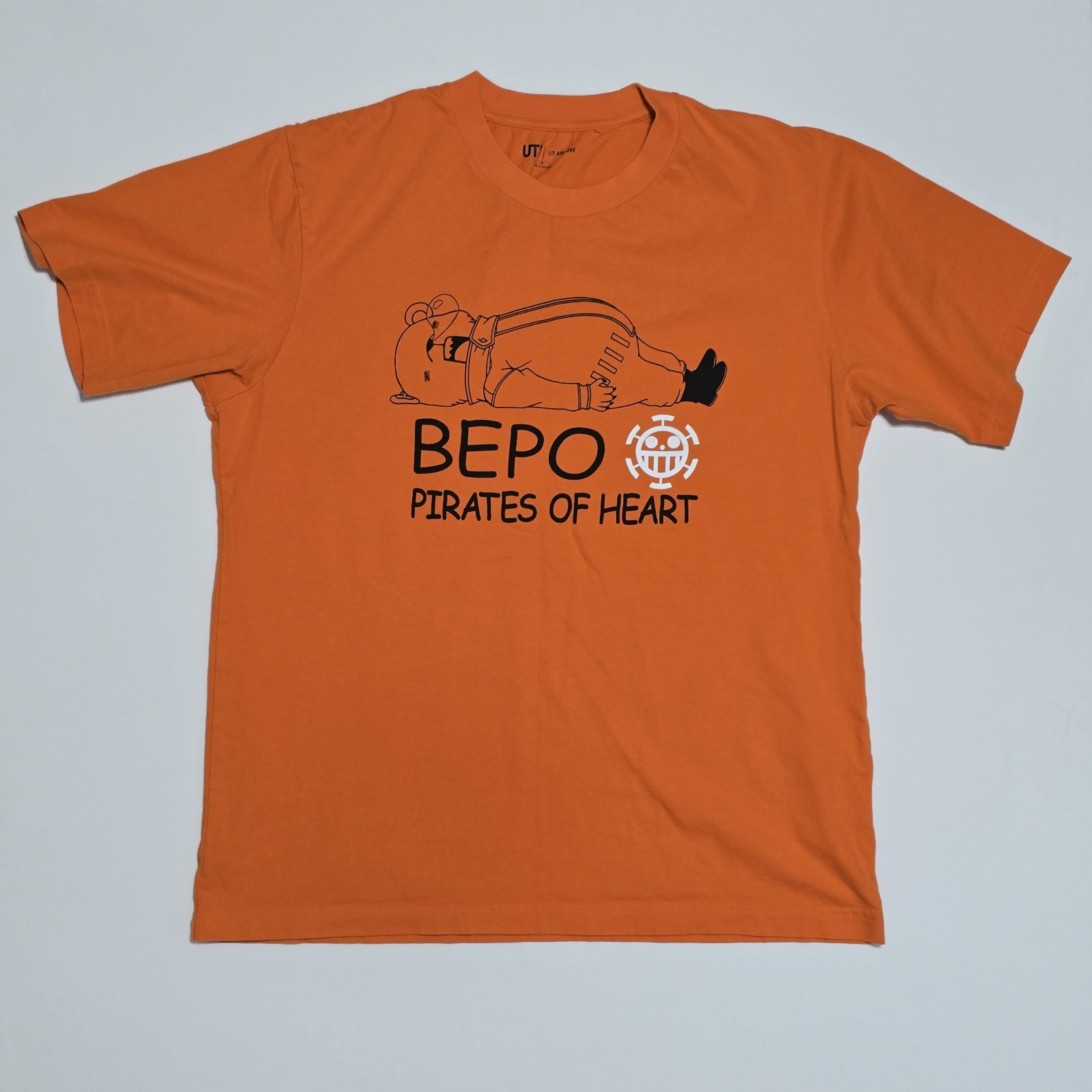 UNIQLO UT ARCHIVE ONE PIECE BEPO “PIRATES OF HEART” ORANGE TSHIRT MEDIUM