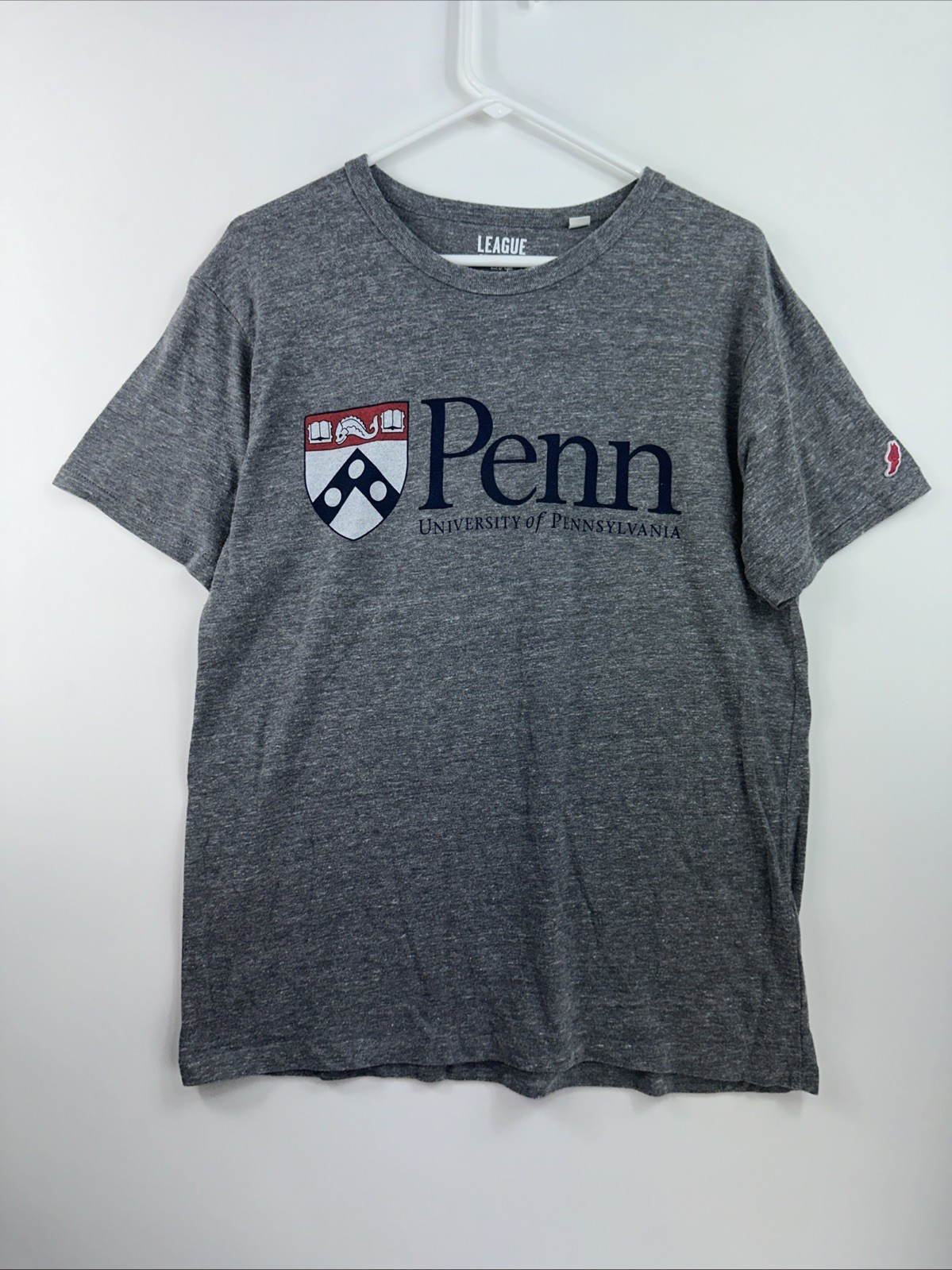 The League Gray U Penn Quakers Men’s Large Poly Cotton Blend T-shirt gallery