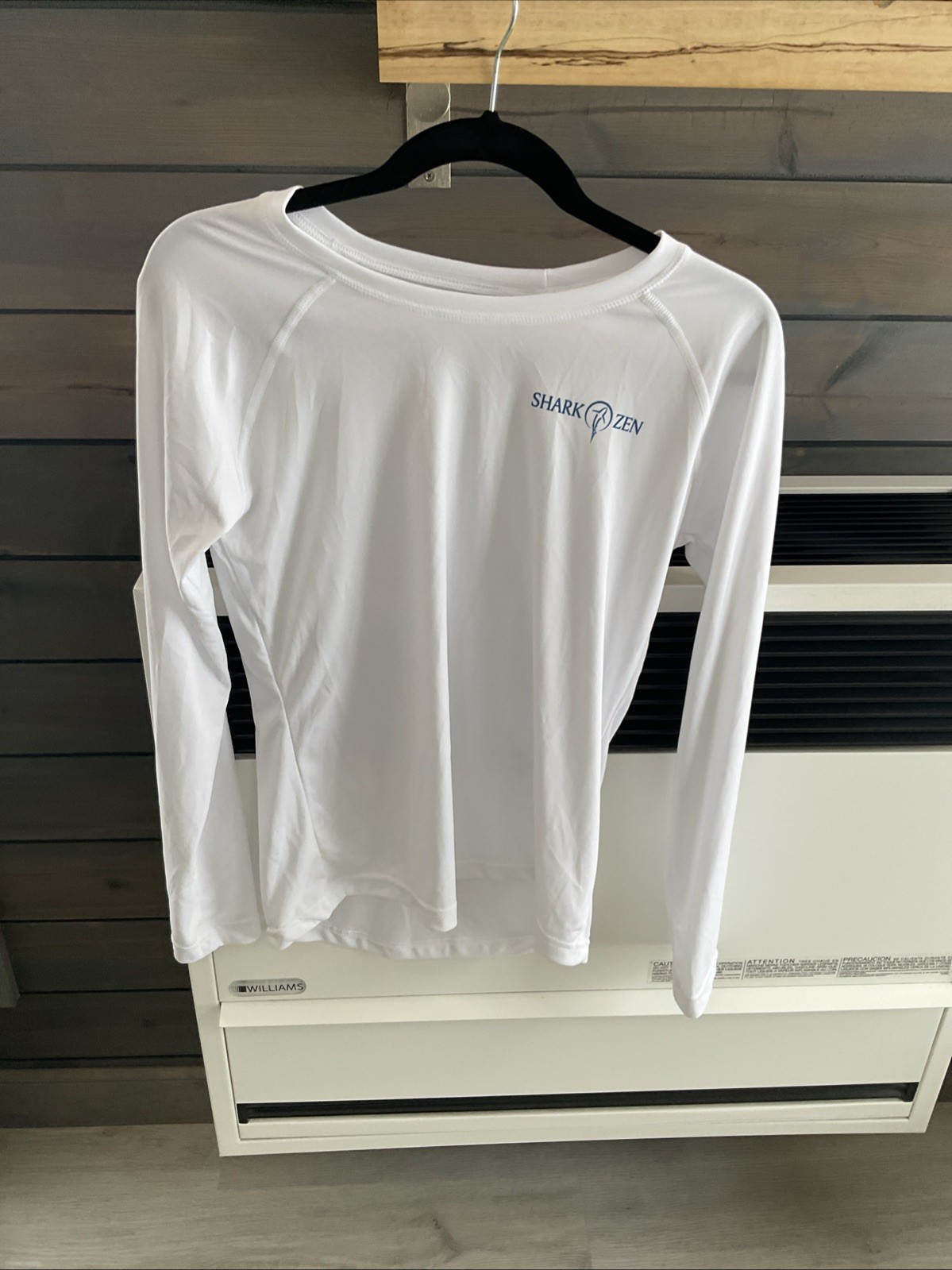 Shark Zen By Vapor Water/Swim Shirt Men’s Med UV Protection 50+ EUC gallery