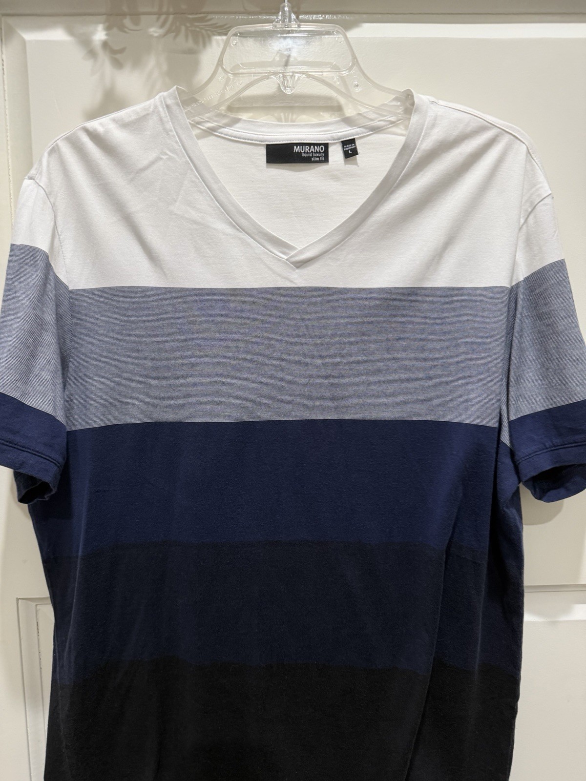 MURANO Liquid Luxury Slim Fit Tee Mens Large V-Neck