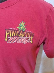 Vintage Pineapple Willy’s Beachside FL Red Graphic T-Shirt Men’s Small