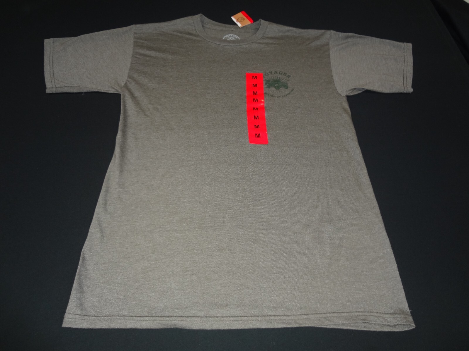 NWT VOYAGER THE PRUSIT OF ADVENTURE SOFT GRAY MEDIUM T-SHIRT H798 gallery