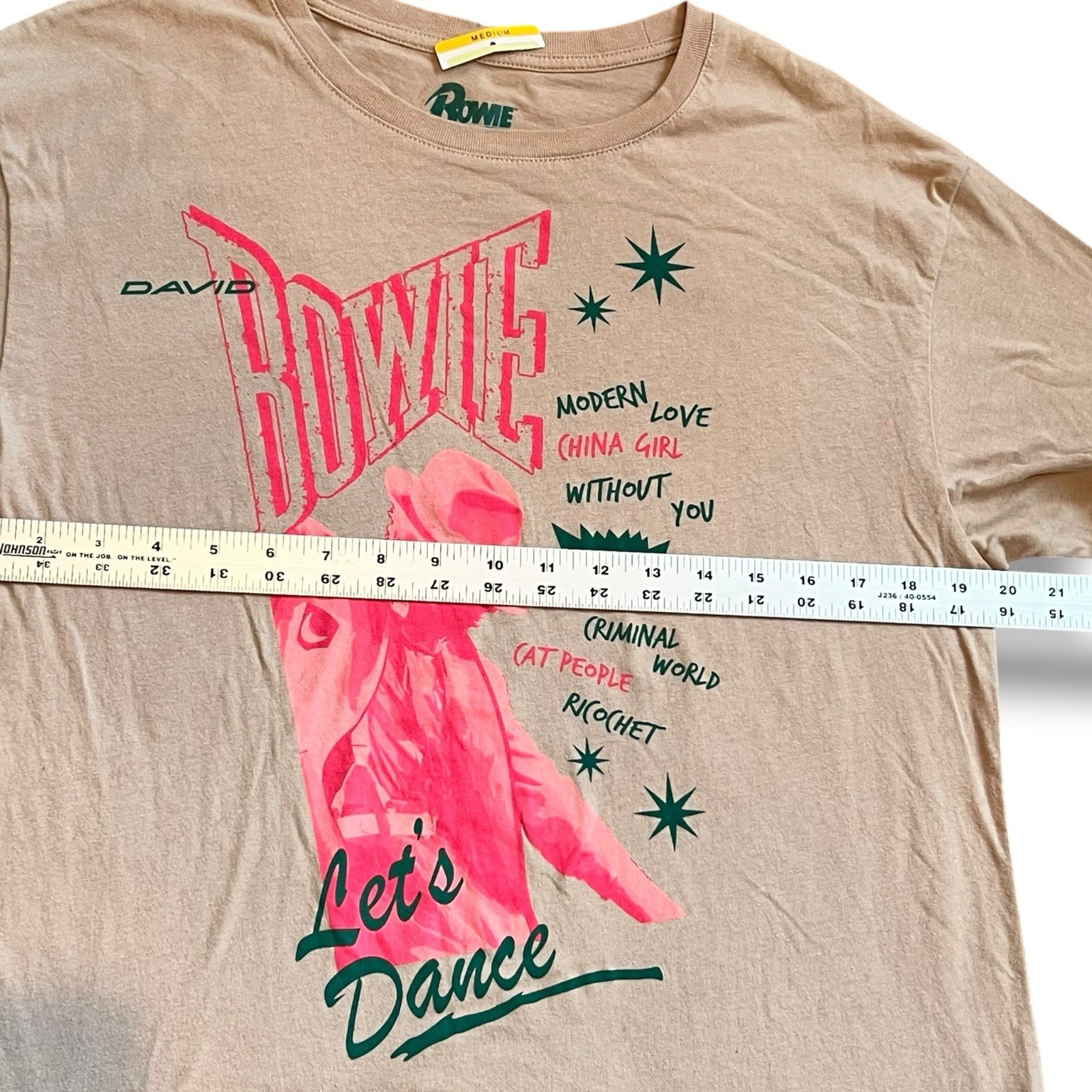 Brand New w/ Tags David Bowie Let's Dance Retro 70s Band T-Shirt Concert Sz M gallery