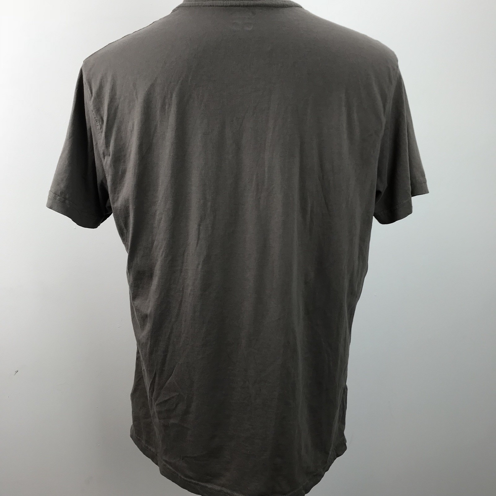Columbia Sportswear Olive Drab Green XL Graphic T Shirt Short Sleeve Leaves gallery