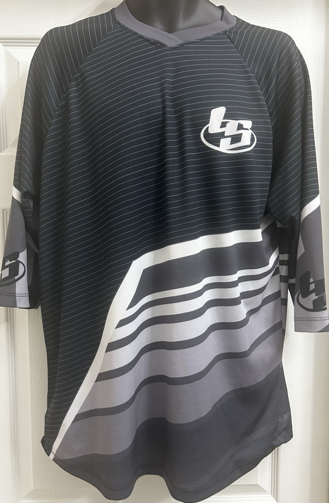 Liquid Sky Motocross Extreme Sports Jersey Mens XL Bike Skate Snowboarding gallery