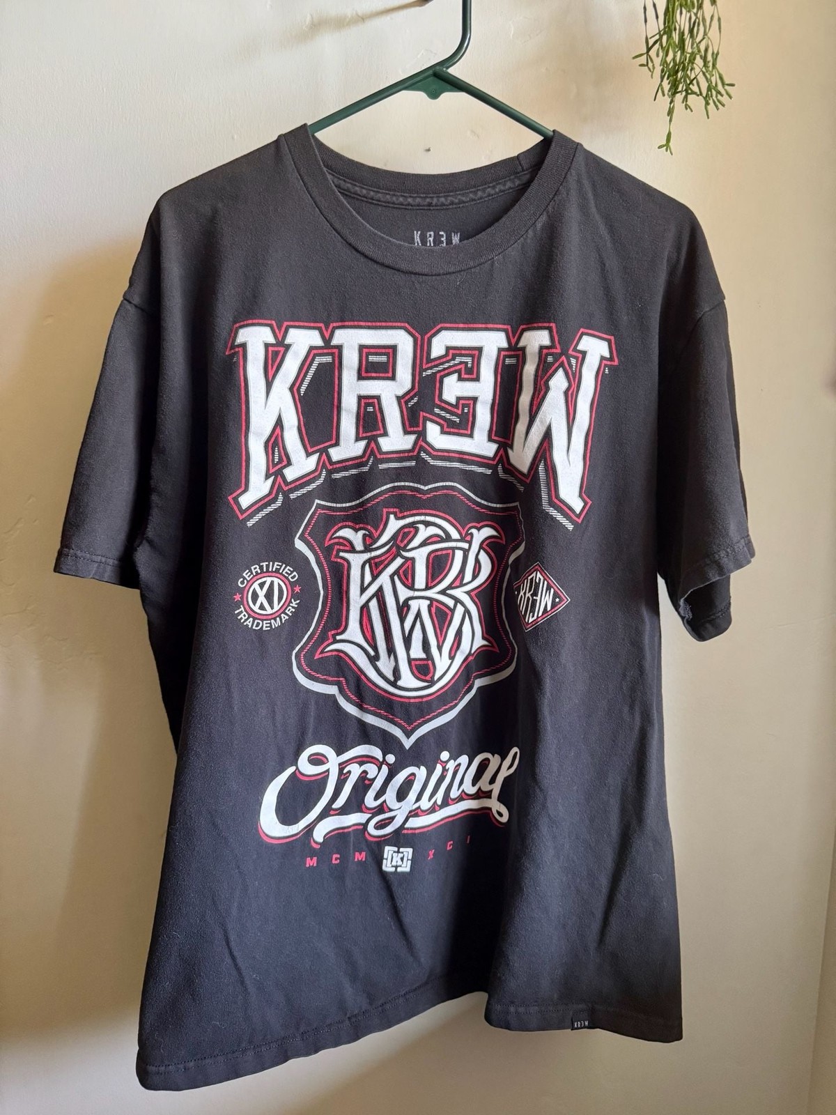 KR3W Original Certified Trademark Graphic T-Shirt Black Size XL gallery