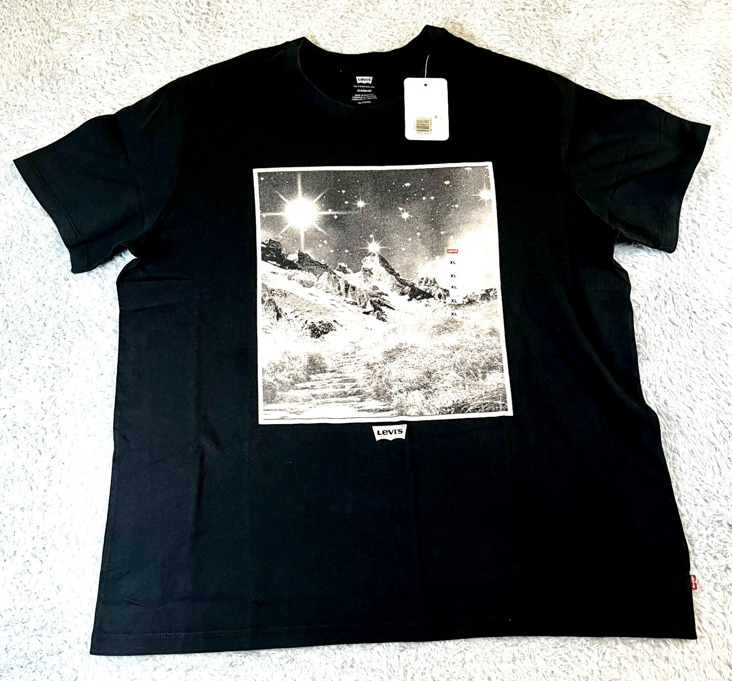 Levis Mens Graphic T-Shirt Classic Black Short Sleeve Crew Neck Size XL gallery