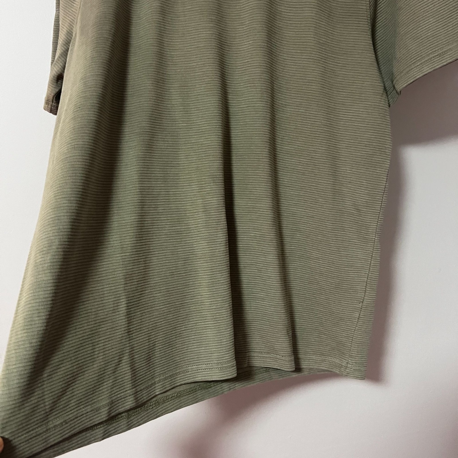 Common People Mens Ottomon Woven Shirt Top Crew Neck LARGE Sage Green gallery