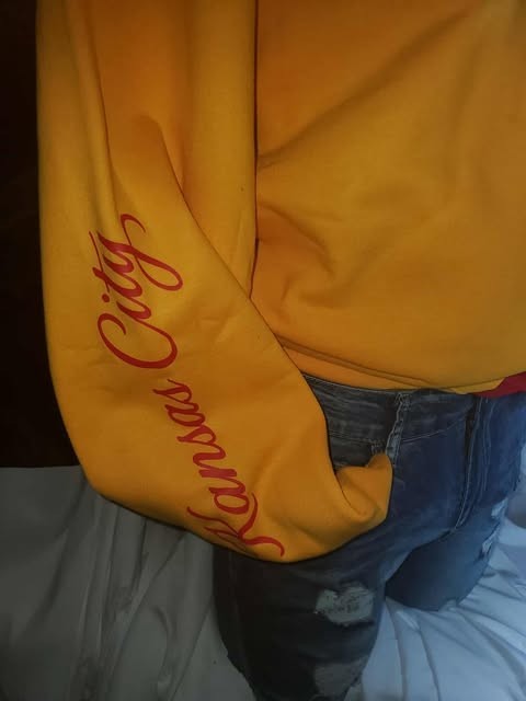KC CHIEFS GLITTER KANSAS CITY raw edge sweatshirt cold shoulder off shoulder gallery