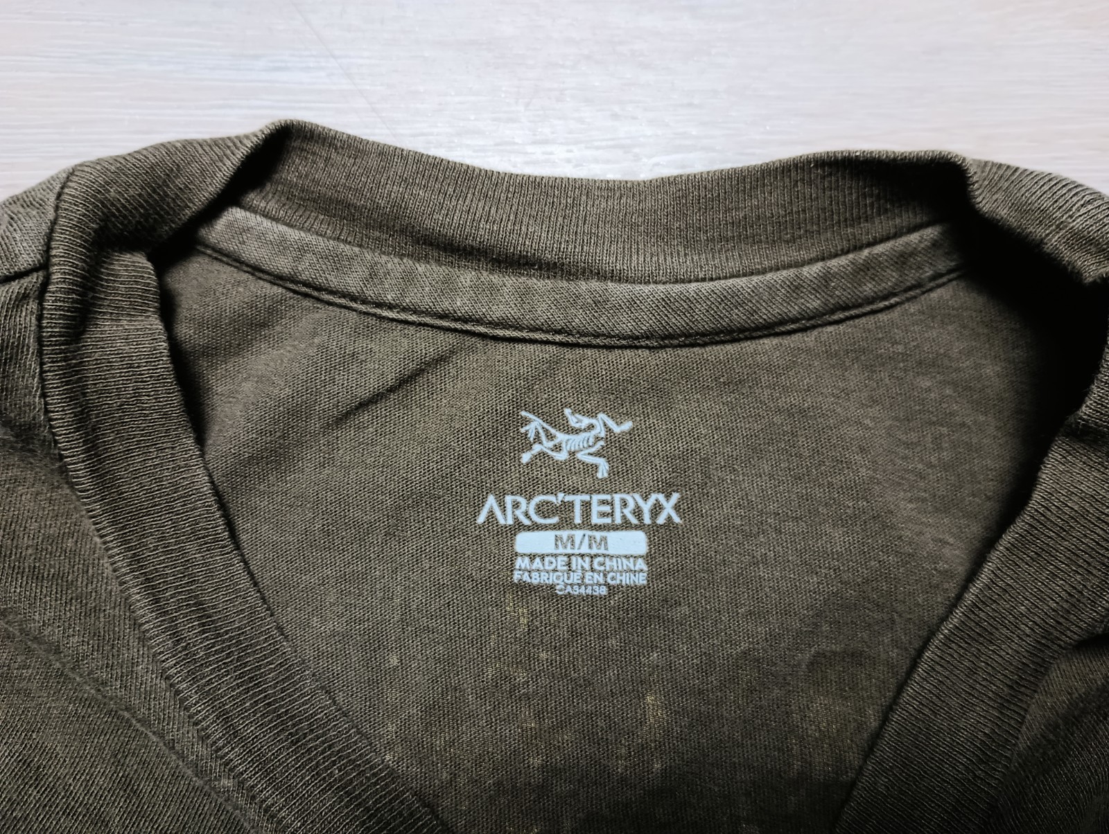 Arc'teryx logo T Shirt Olive color sz Medium back print RARE design gallery