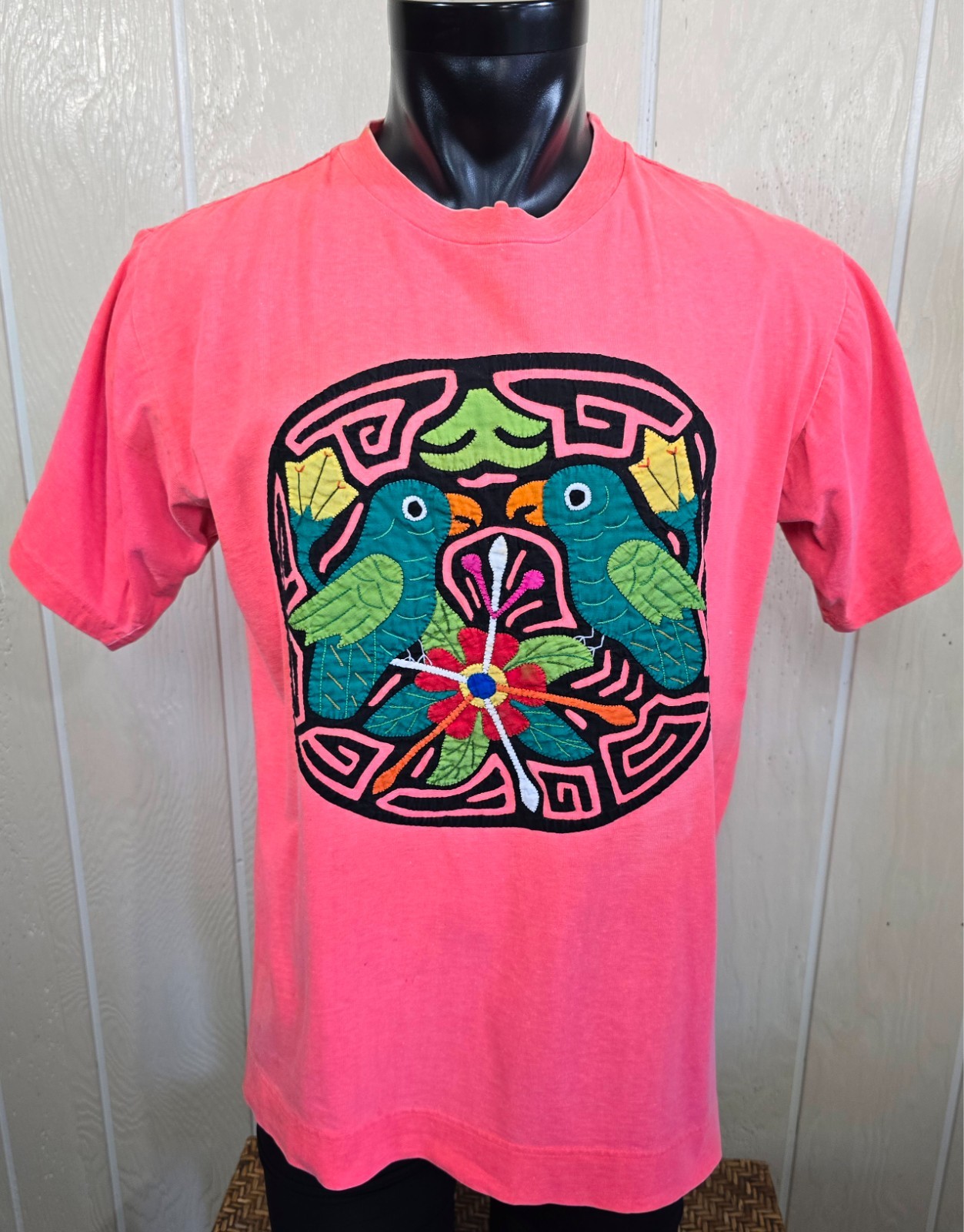 HOBIE Mola Quilted Art Panama Classic VINTAGE Neon T-Shirt Sz M *Many flaws READ gallery