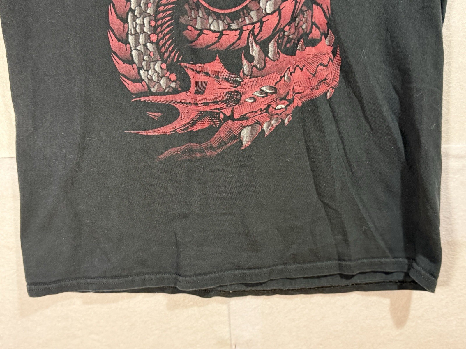 Dungeons & Dragons D&D Black T-Shirt Large Red dragon Fantasy Magic Gaming gallery