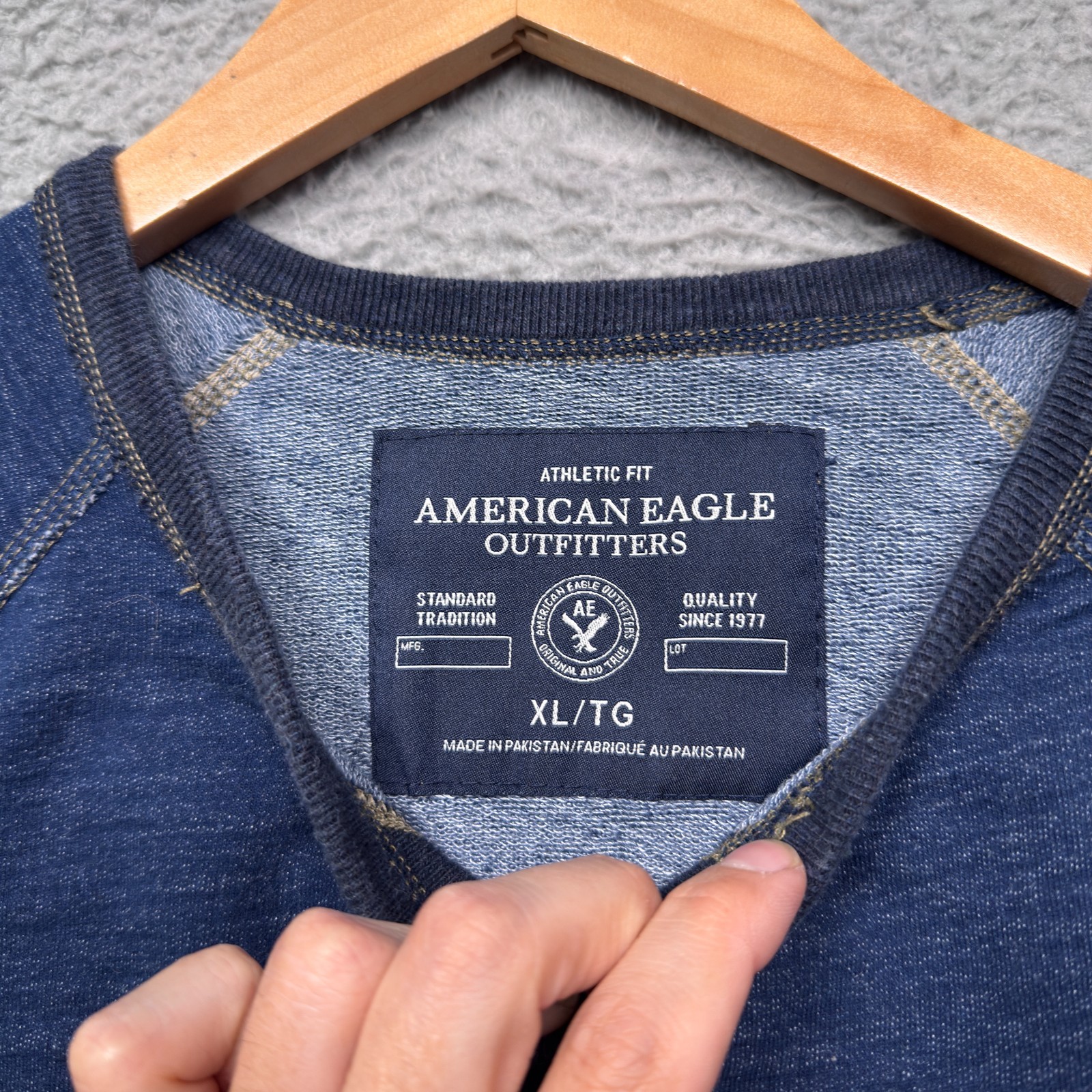 American Eagle Thermal Shirt Mens XL Blue Raglan Sleeve Long Sleeve Preppy gallery