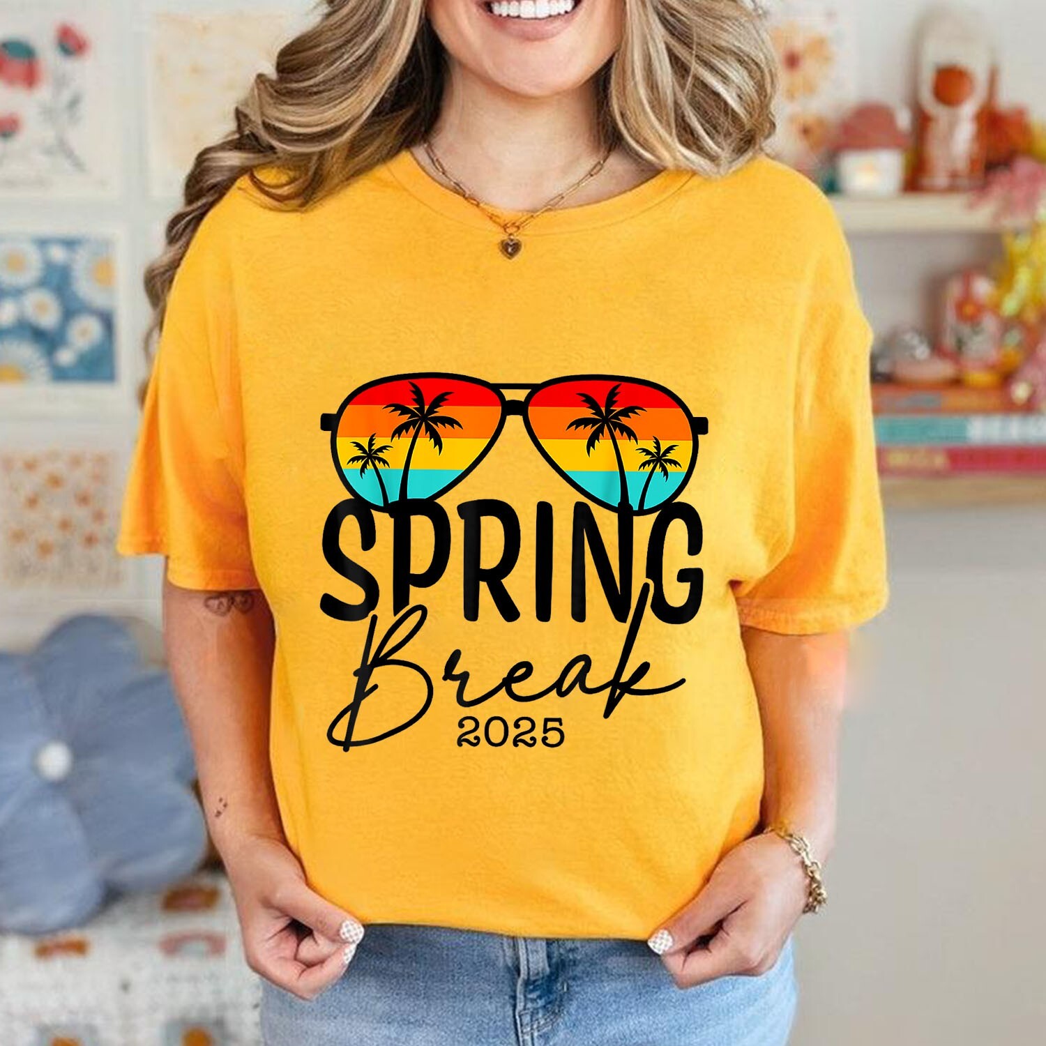 Aesthetic 2025 Spring Break Friends Family Tee Men Women T-Shirt gallery