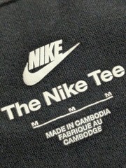 Nike Air Men’s Medium Black Lizard T-Shirt – Rare Vibrant Graphic🦎