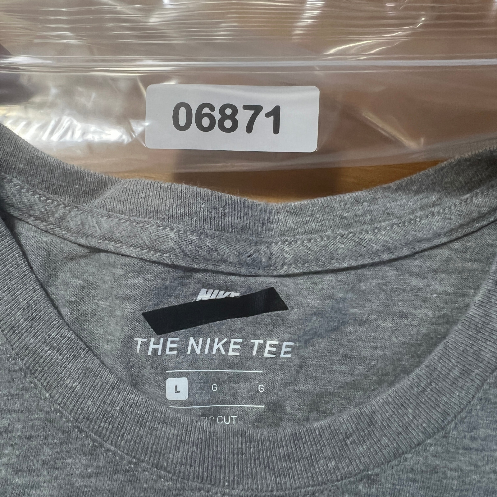 Nike Tee Athletic Cut Men Size L Solid Gray Sparkling Logo Crew-Neck T-Shirt gallery