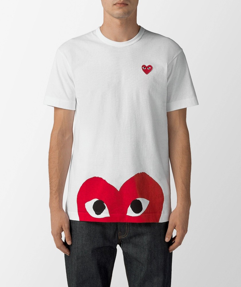 COMME DES GARCONS CDG PLAY HALF HEART TEE AZ-T034-051-1. ***FREE SHIPPING***