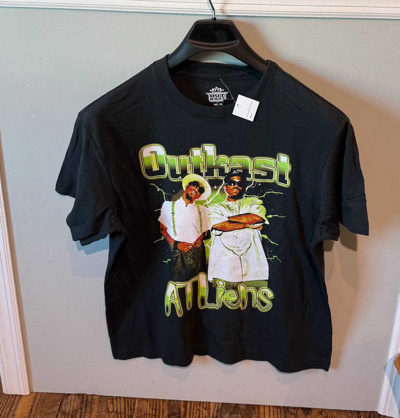 NEW Outkast Atliens Shirt Men Size Medium Hip Hop Short Sleeve Black T-Shirt NWT