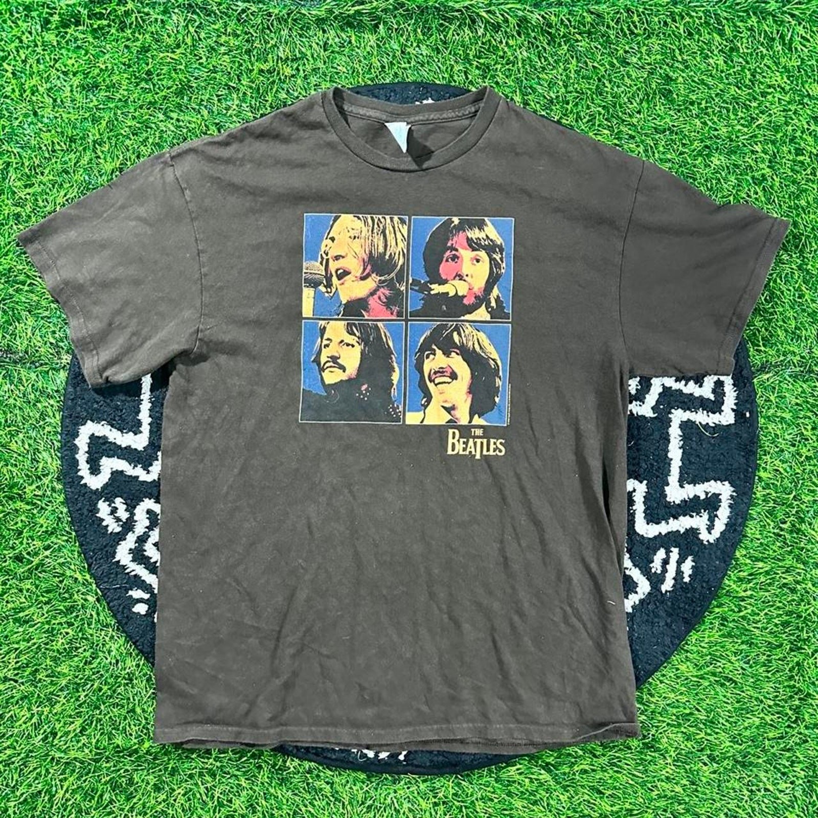 Brown Delta Pro Weight Brown Beatles Band Members Graphic T-Shirt - L gallery