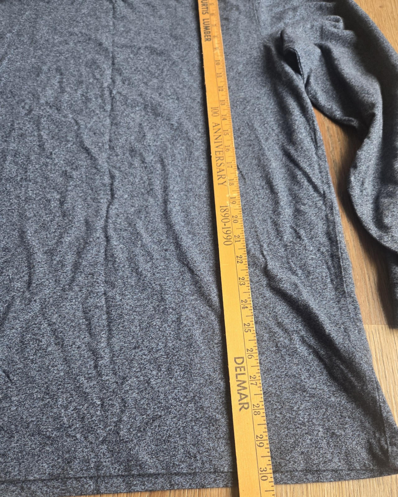 LL Bean Men TShirt Medium Tall Navy Long Sleeve Traditional Fit 100% Cotton gallery