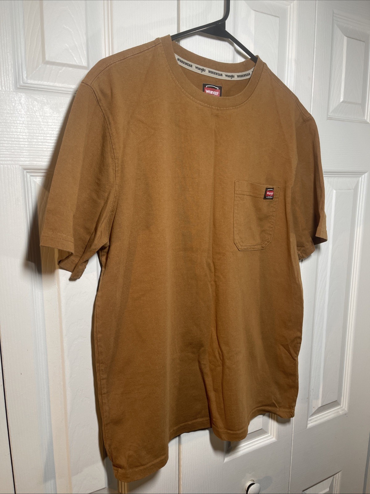 Wrangler Workwear Pocketed Embroidered Tag T Shirt Western Excellent Size Medium gallery