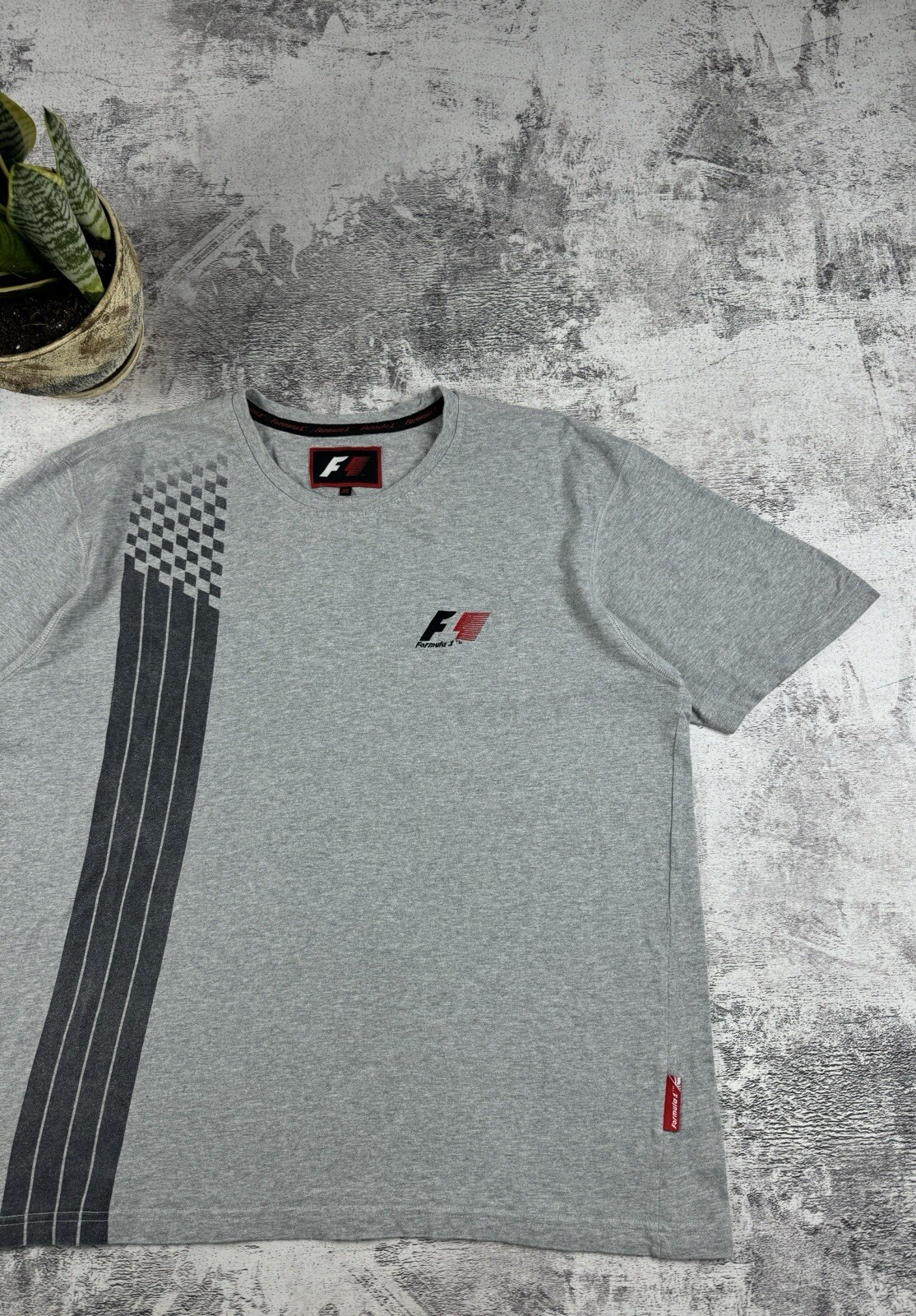 Vintage Formula 1 Mercedes Bmw Mclaren Grand Prix Racing Big Logo T Shirt Tee gallery