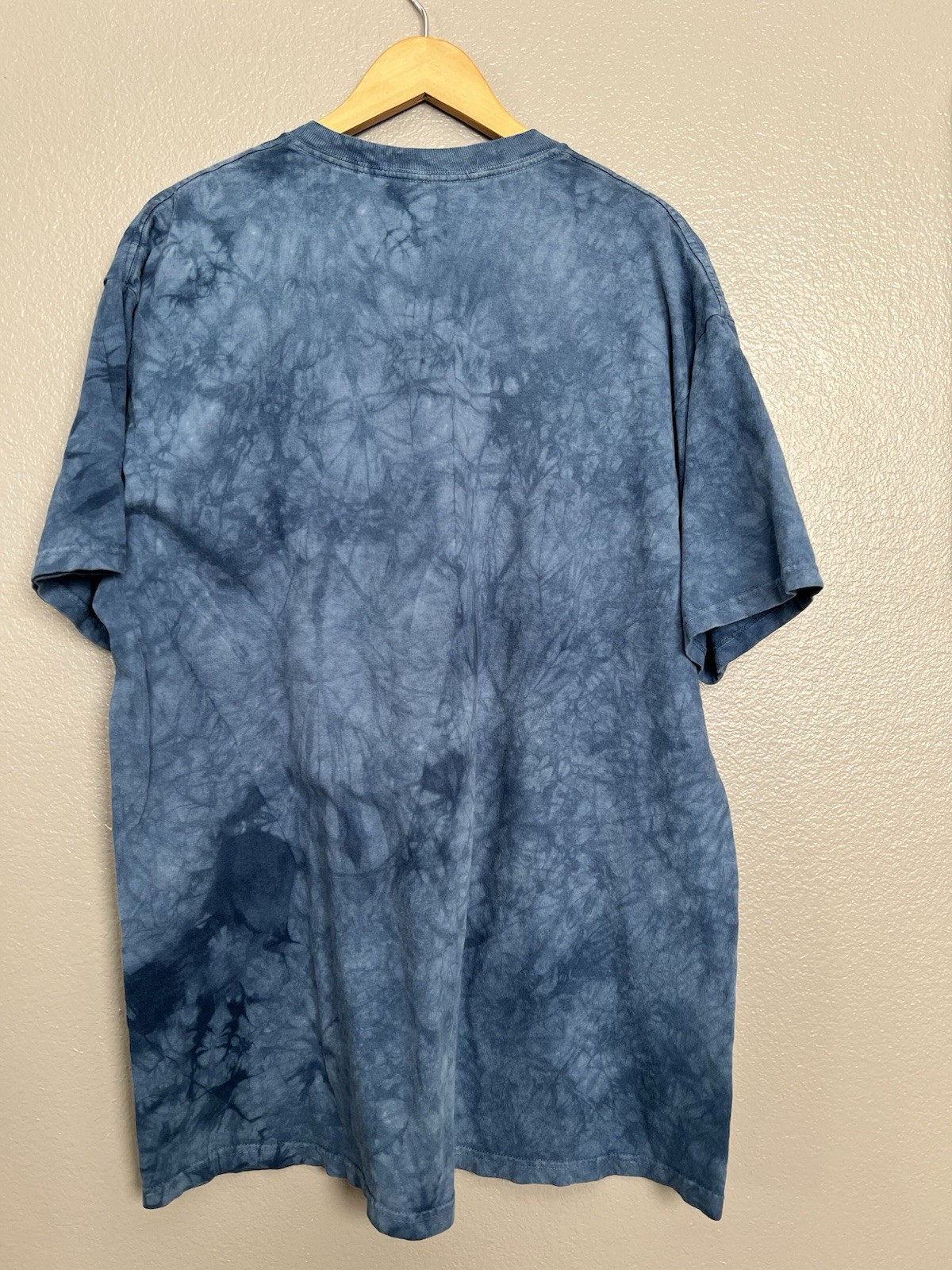 The Mountain Shirt Mens XL Blue Tie Dye Short Sleeve Bear Fishing Fisherman S/S gallery