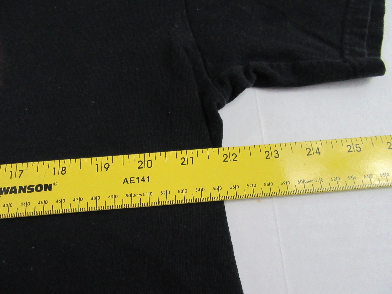 Vintage Discovery Channel Angry Grizzly Bear Souvenir SS Black T Shirt Size L gallery