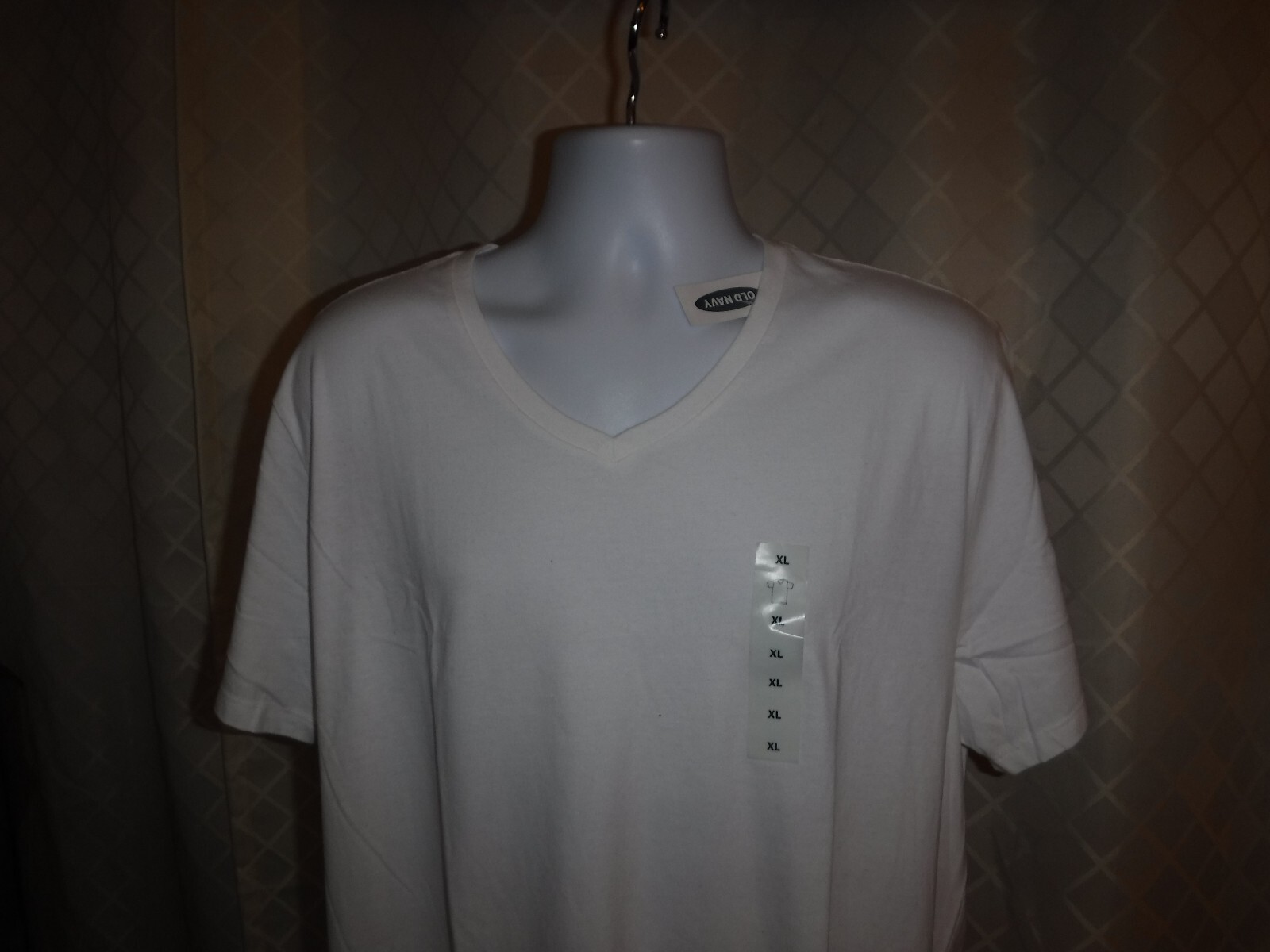 Short Sleeve Men's T-Shirts,XXL,XL,L,Old Navy Many Solid Colors NWT gallery