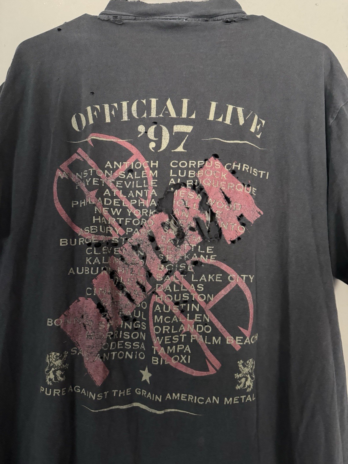 Smoked out thrashed Pantera Vintage 1997 101 Proof Tour tee Size XL faded gallery