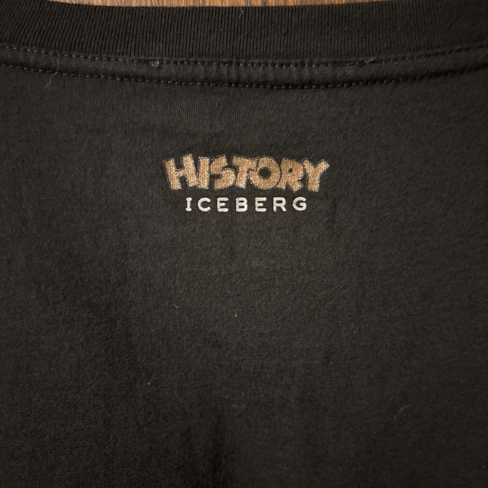 Vintage iceberg Long Sleeve Daffy Duck Shirt XXXL gallery