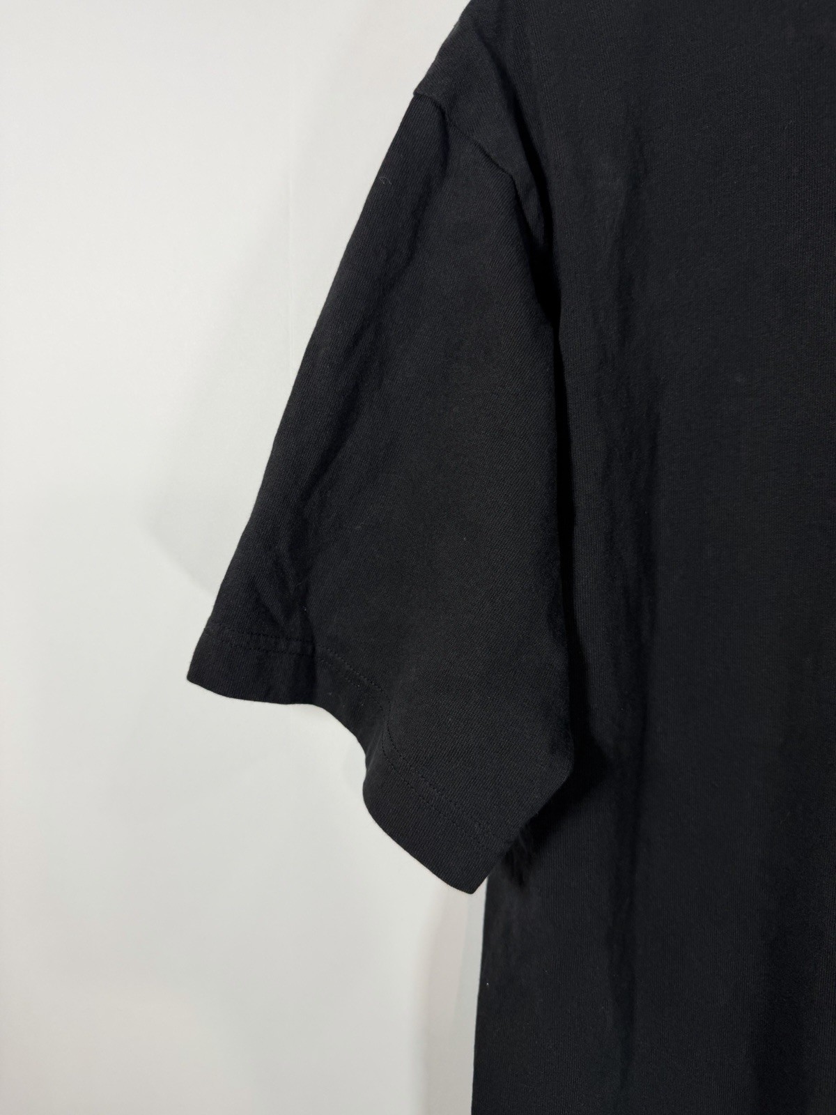 Uniqlo UT x Pokemon Masters EX T-Shirt Size M Black Villains Legendary Rayquaza gallery