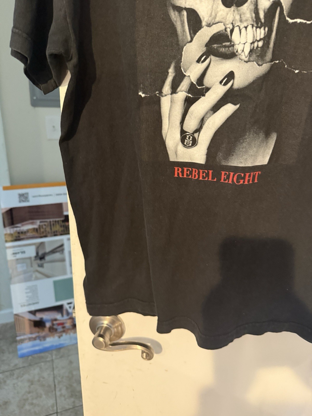 Rebel Eight 8 Men’s Streetwear T-Shirt Size L gallery