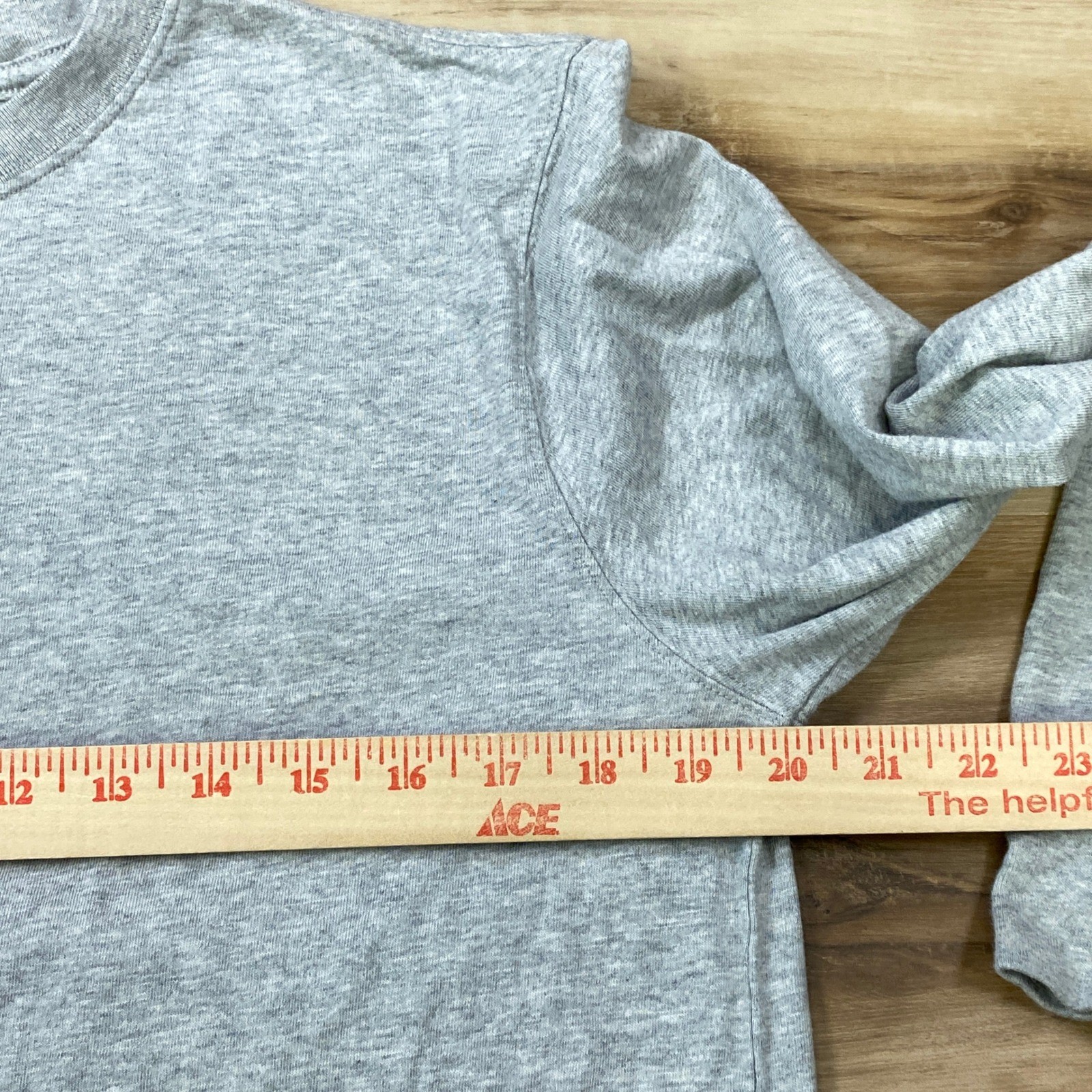 Lands' End Super-T Shirt Men Medium Tall Minimalist 100% Cotton Gray Long Sleeve gallery