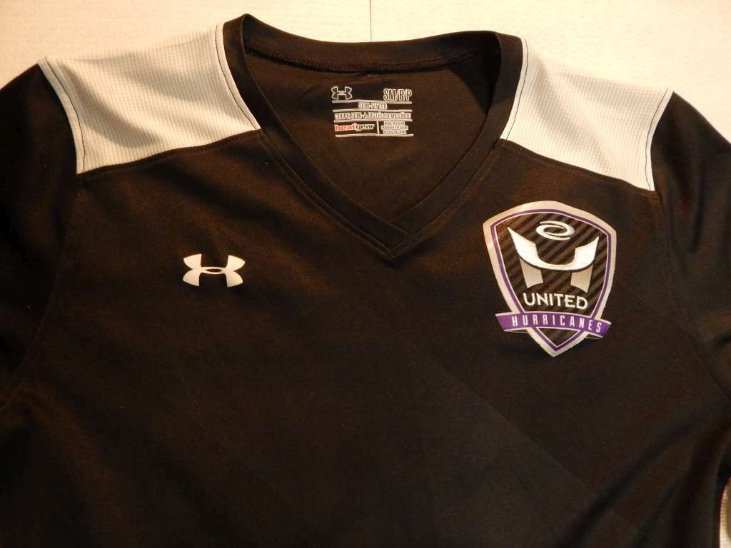 UA Under Armour United Hurricanes Mens Size S semi-fitted heatgear athletic shrt gallery