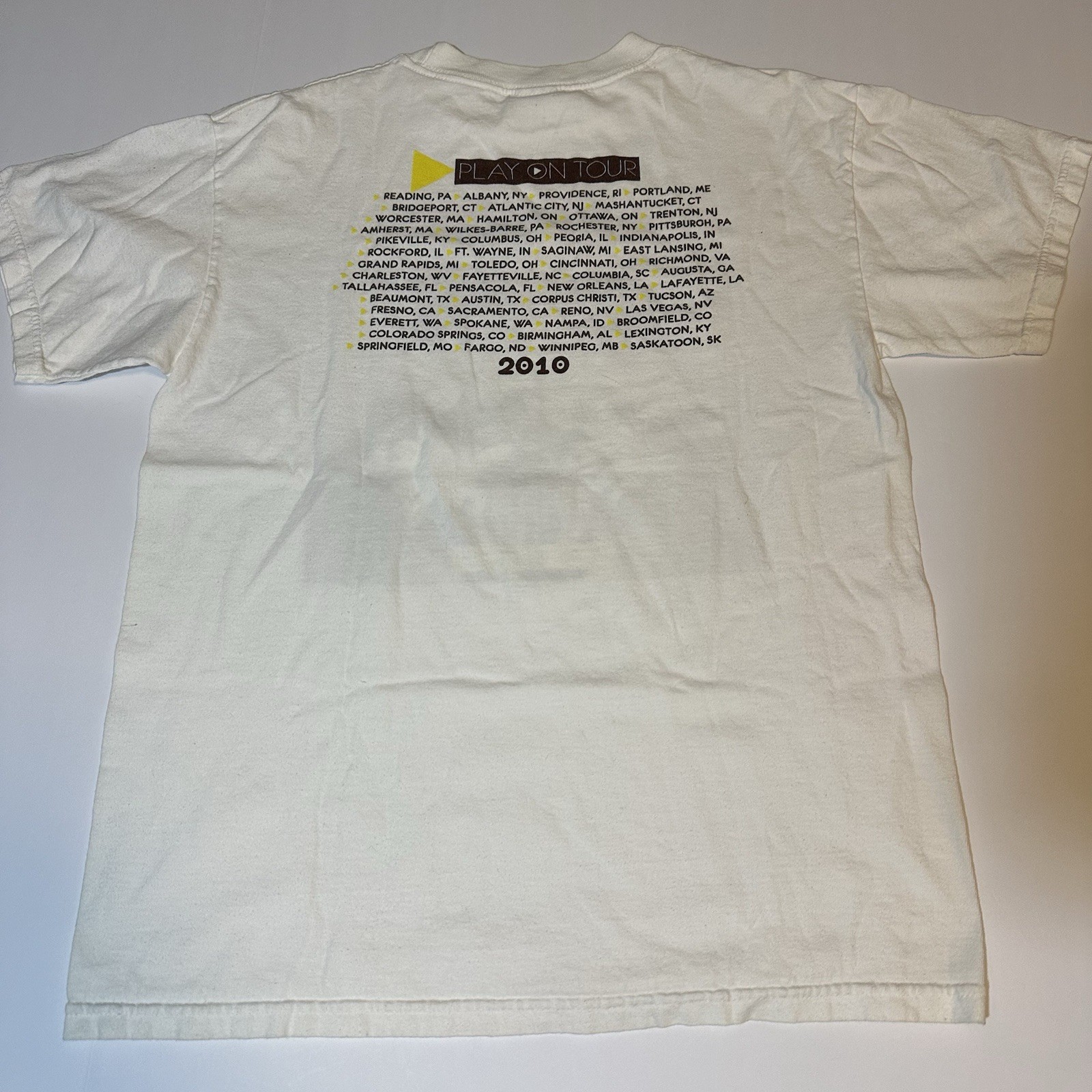 Carrie Underwood Play On Tour 2010 Concert T-Shirt Size M Double Sided White gallery