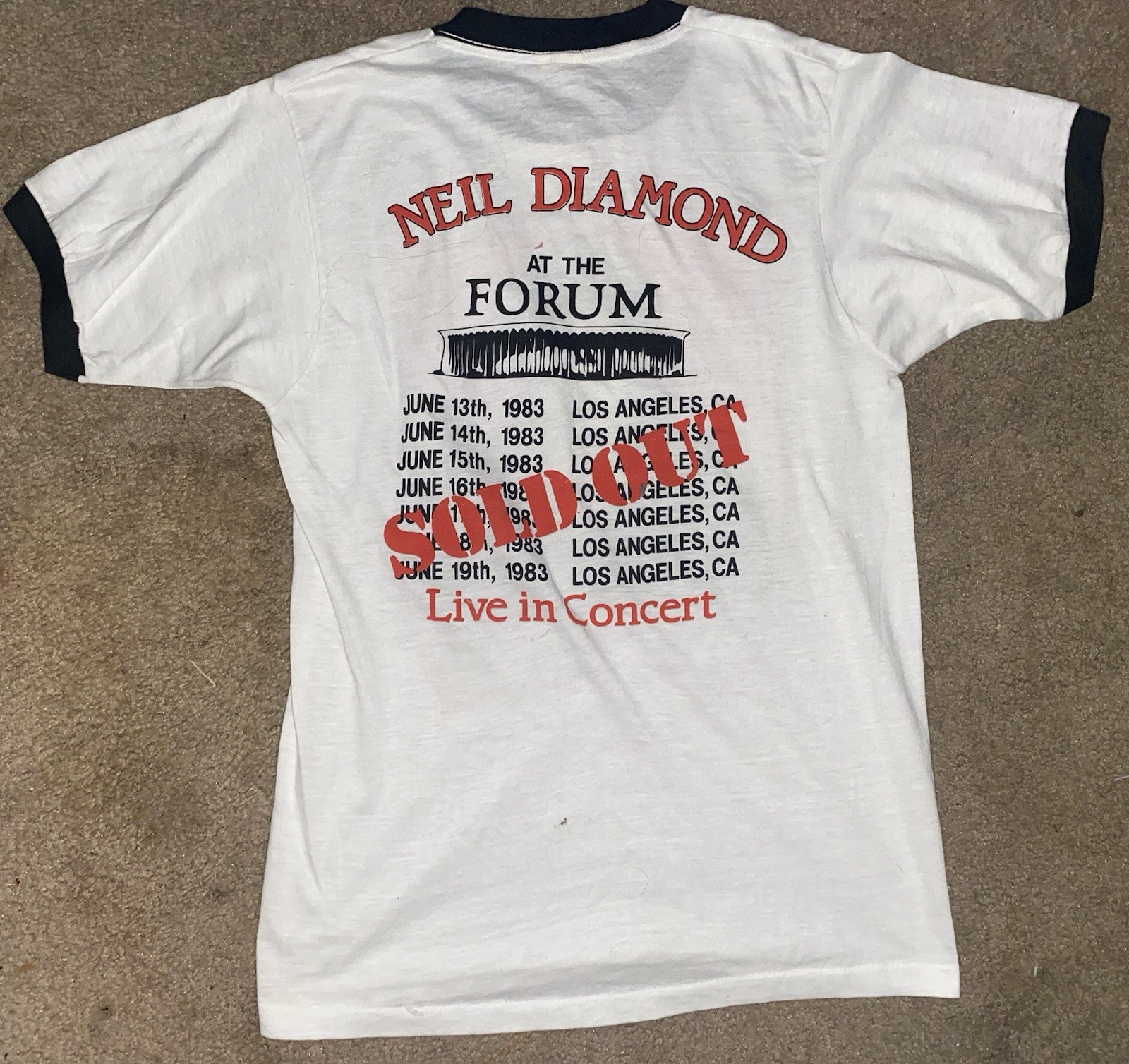 Vtg Neil Diamond Live At The Forum 1983 Shirt Size Medium gallery
