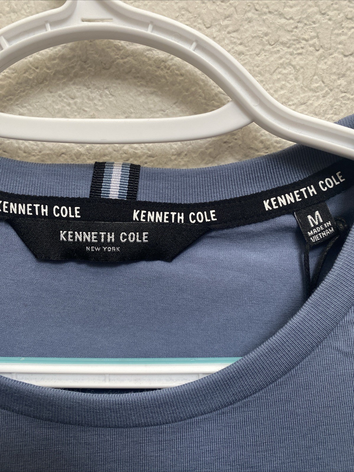 Kenneth Cole Men's Clear Sky Blue Medium T-Shirt Short Sleeve Small Logo gallery