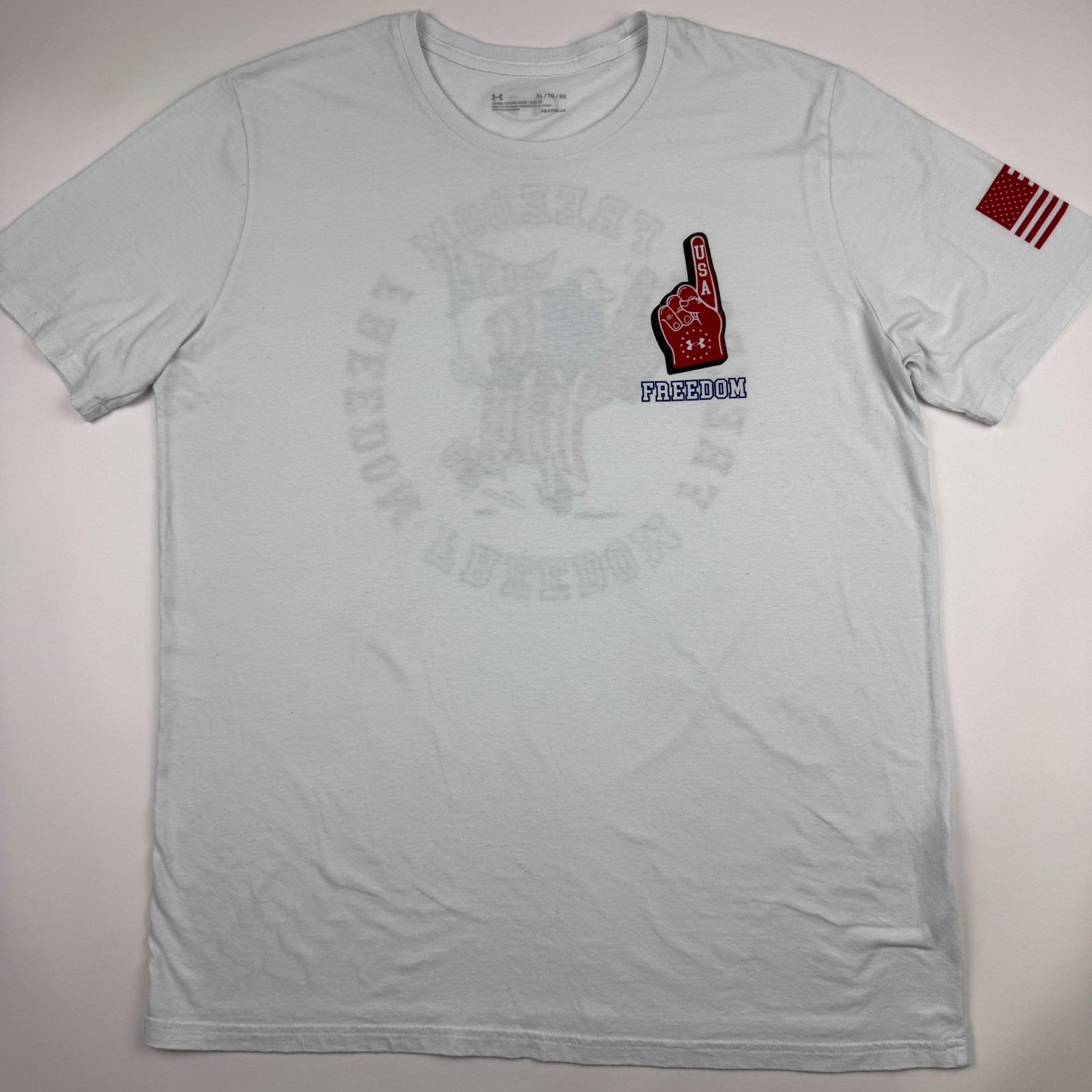 Under Armour HeatGear Mens XL T-Shirt White Freedom Celebrate Graphic