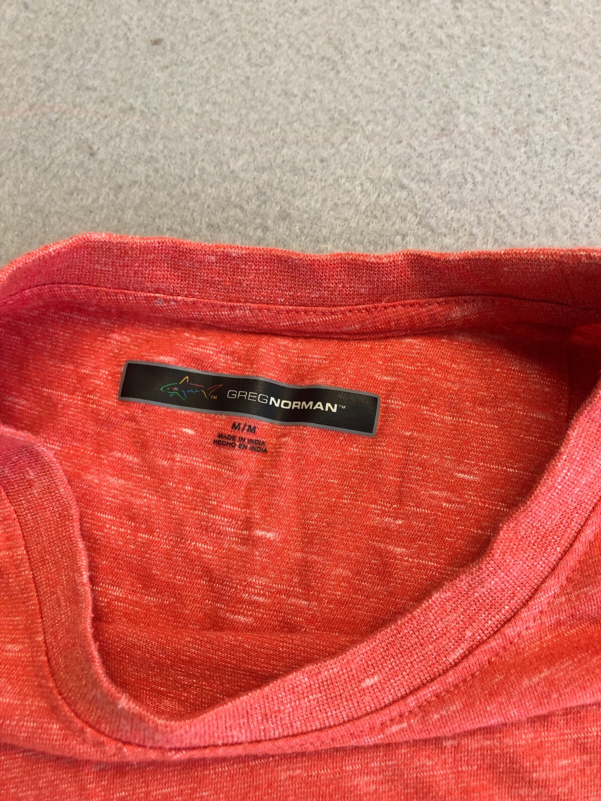 Greg Norman T-Shirt Men's Medium Coral Heather Chest Logo Cotton Tee gallery