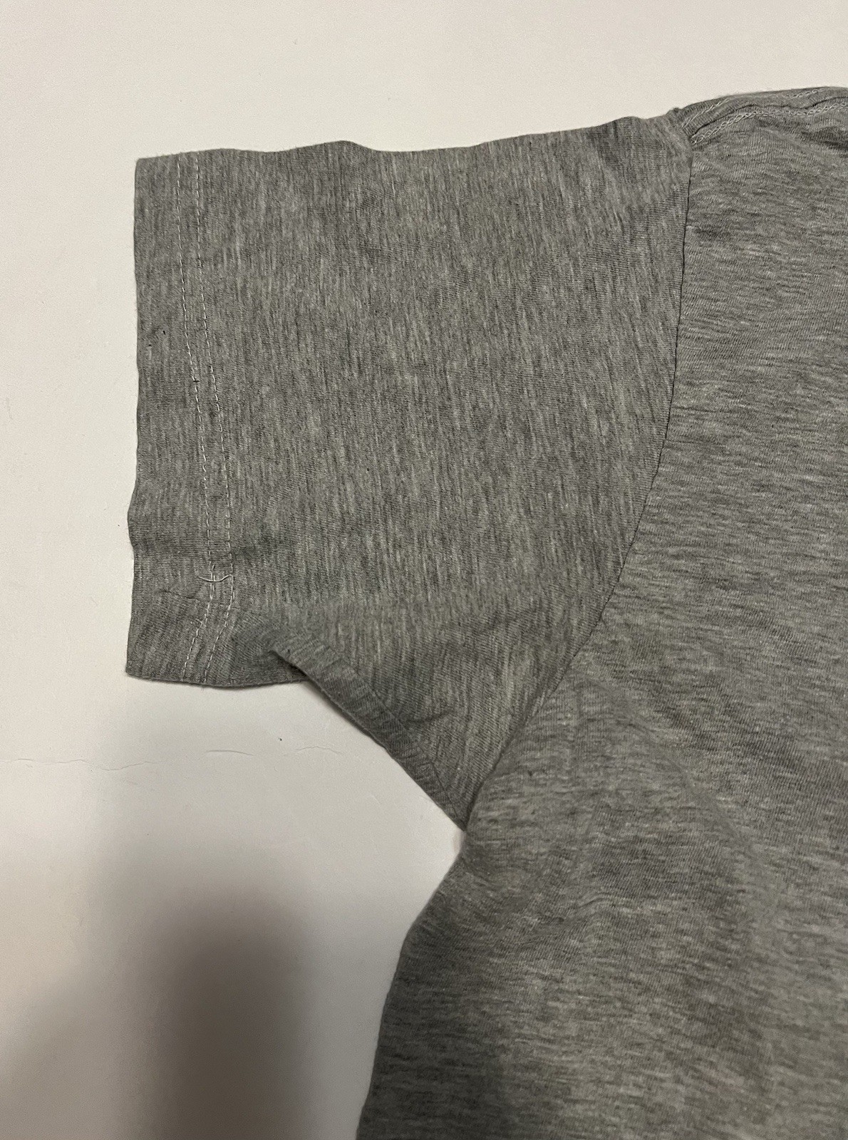 Arm The Animals Clothing Co. Gray Graphic Tshirt Large Short Sleeve Crew Neck gallery