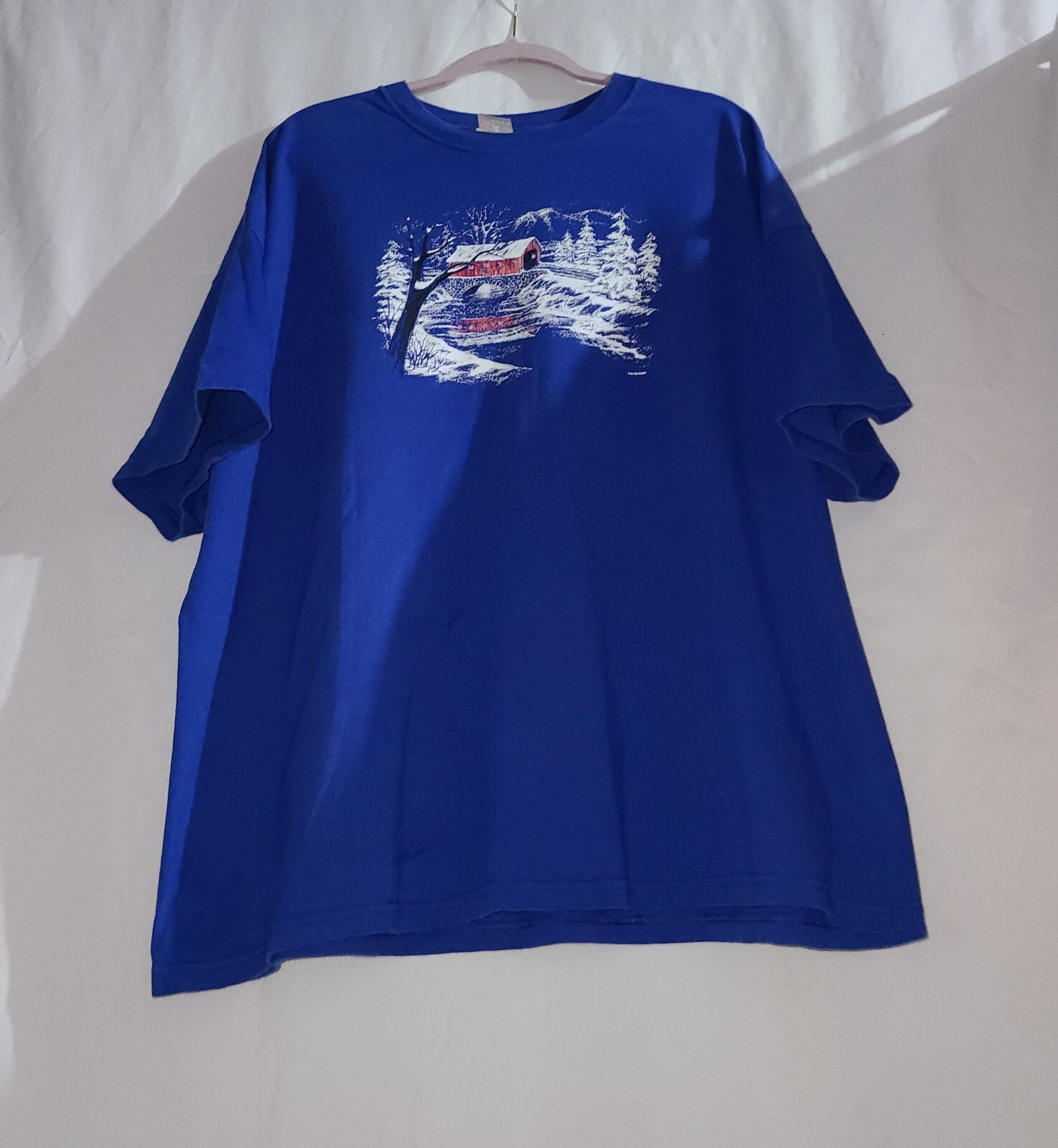 Hanes Blue Coverd Bridge Snow Winter Scene T-shirt Size 3XL gallery
