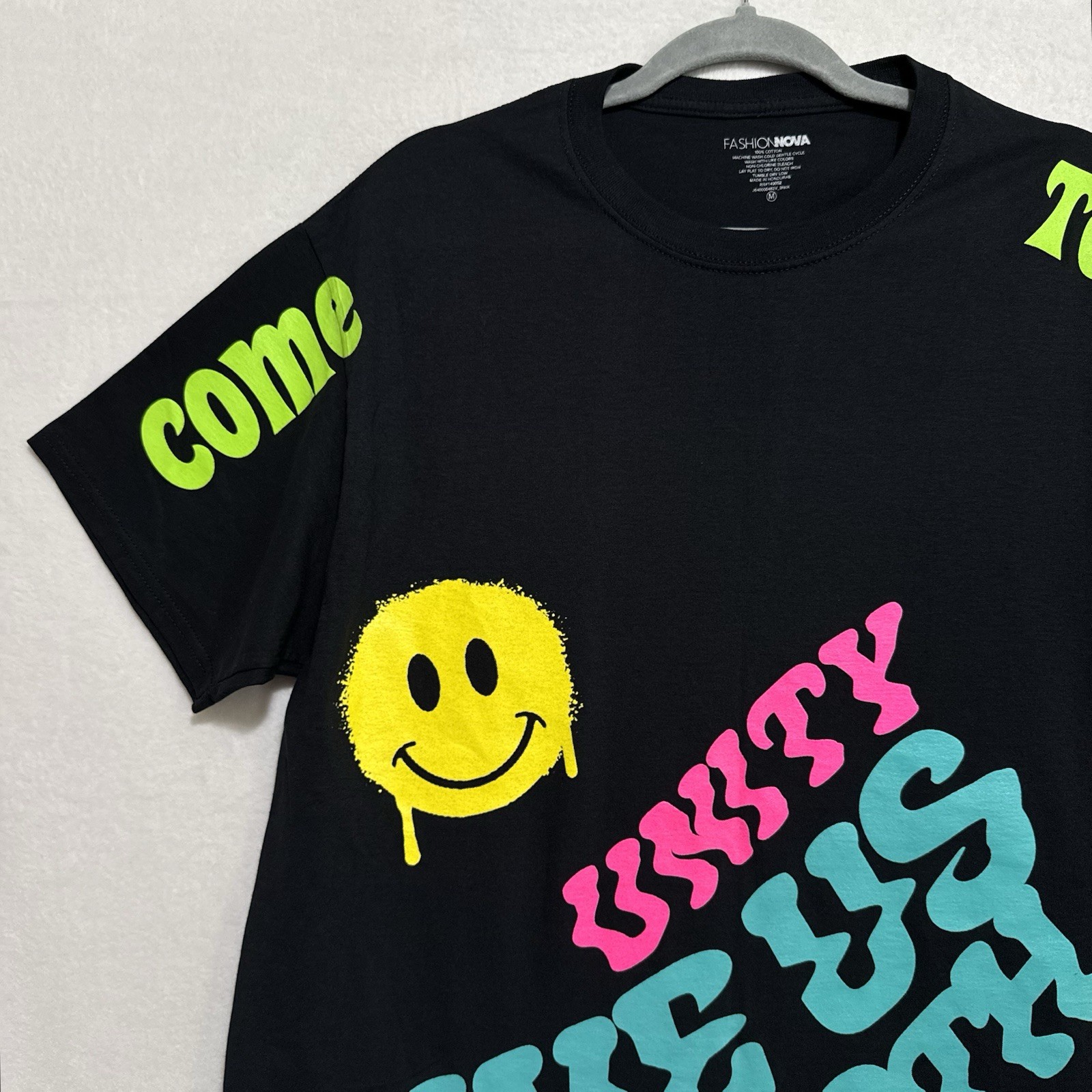 Men’s Graphic T-Shirt Medium Black Neon Smiley Face Unity Rave Streetwear NWOT gallery